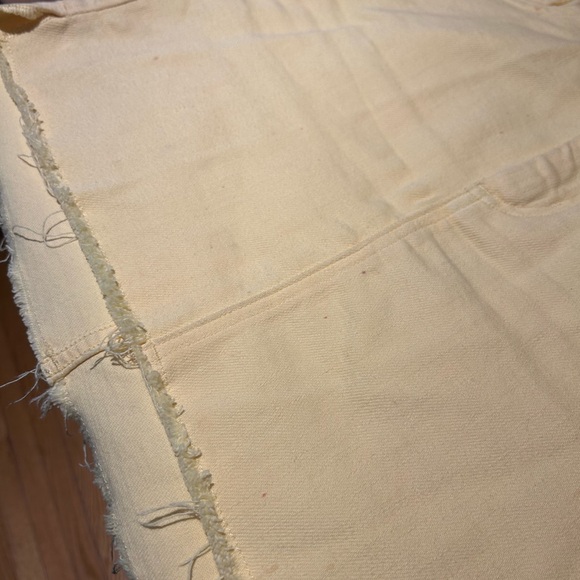 Aritzia / Wilfred Jean Denim Yellow Distressed Mini Skirt - Size 4 - Picture 4 of 5